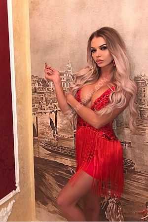 Алина, метро Выставочная