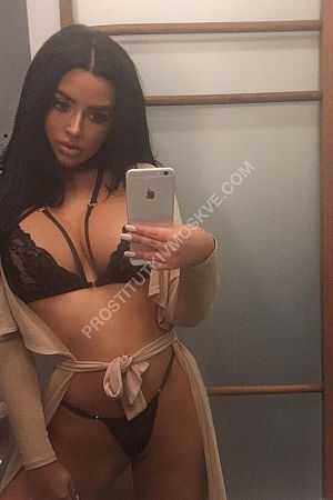 Вика, метро Библиотека имени Ленина