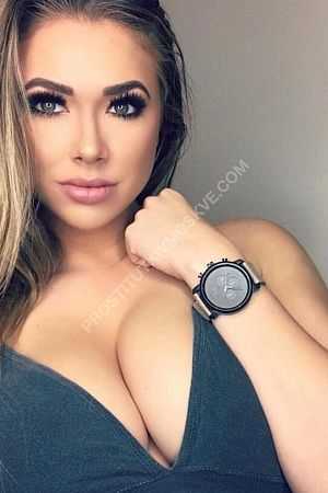 Алина, метро Авиамоторная