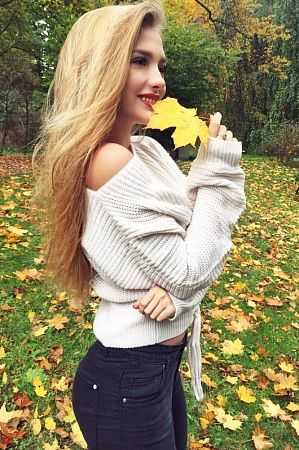 милана, метро Ясенево