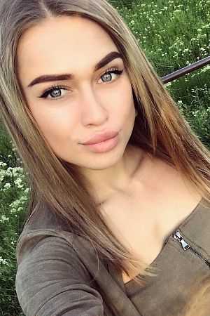 лиля, метро Белорусская