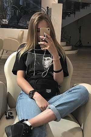 Алла, метро Соколиная Гора