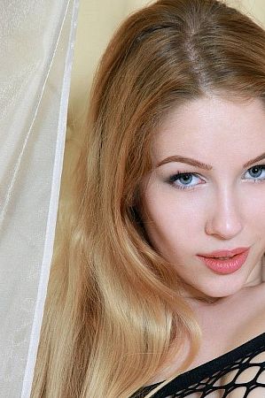 Дарина, метро Профсоюзная