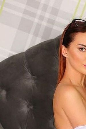 Алла, метро Библиотека имени Ленина