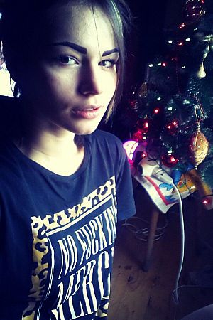 Лена, метро Новохохловская