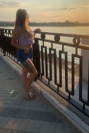 Катерина, метро Зорге
