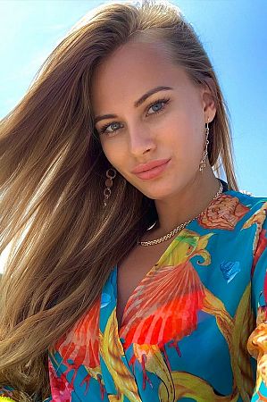 Анжелла, метро Ленинский проспект
