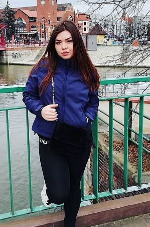 Анна, метро Новопеределкино