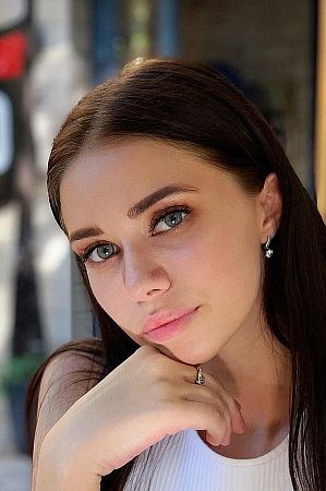 Алина, метро Тушинская